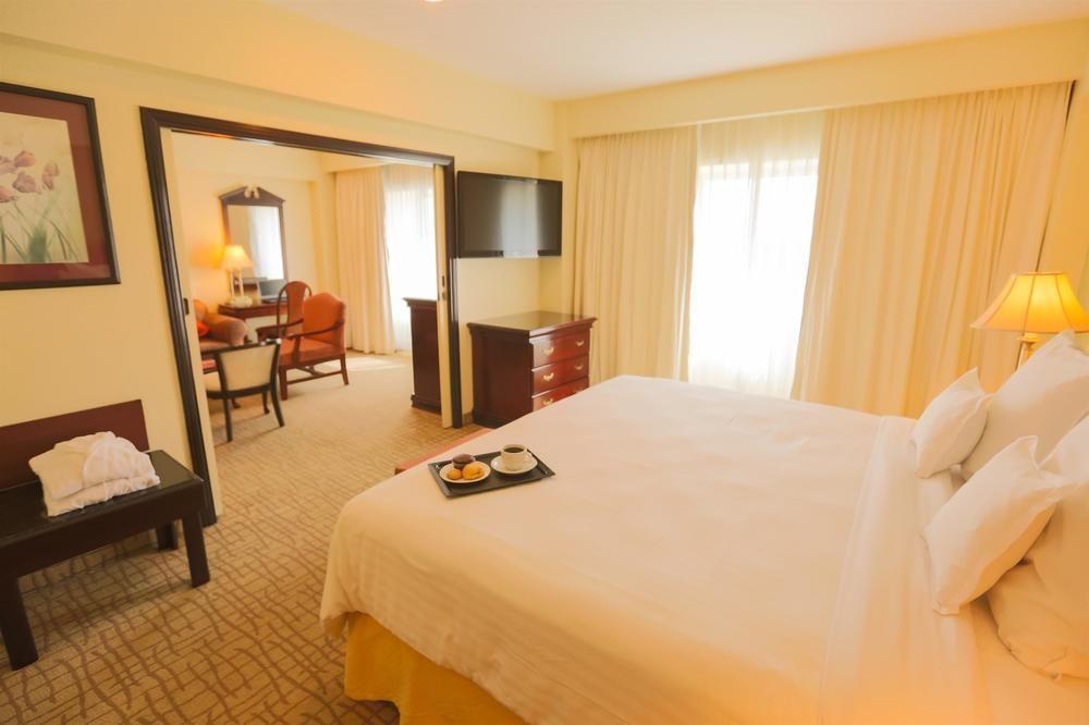 Hilton Doubletree By Hilton Managua Hotel Екстериор снимка