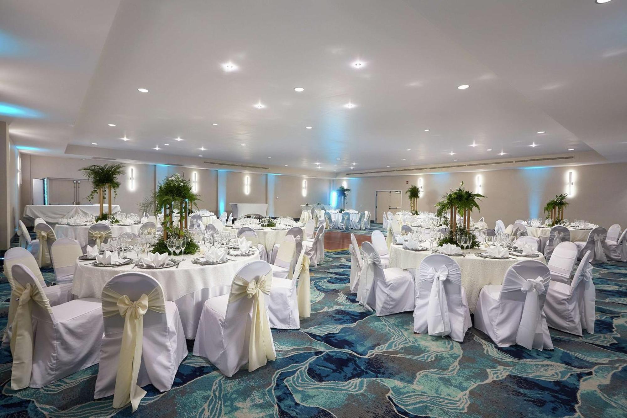 Hilton Doubletree By Hilton Managua Hotel Екстериор снимка