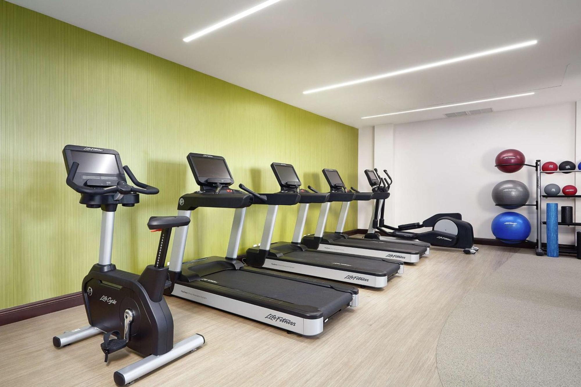 Hilton Doubletree By Hilton Managua Hotel Екстериор снимка