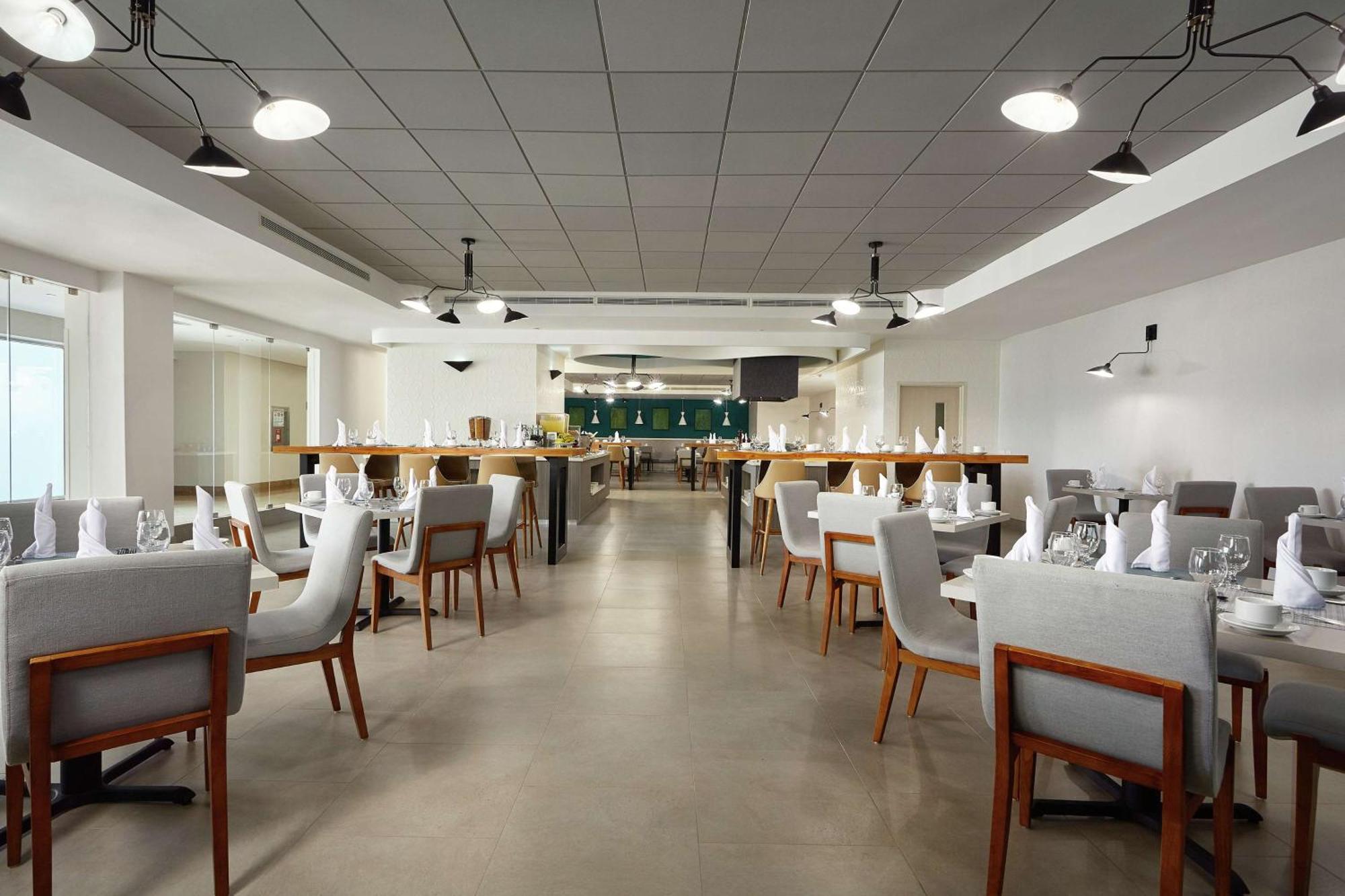 Hilton Doubletree By Hilton Managua Hotel Екстериор снимка