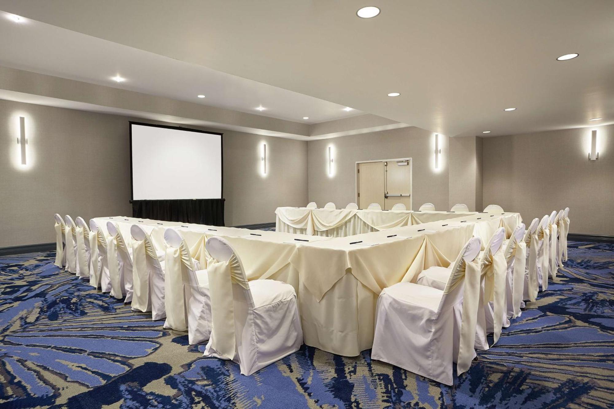 Hilton Doubletree By Hilton Managua Hotel Екстериор снимка