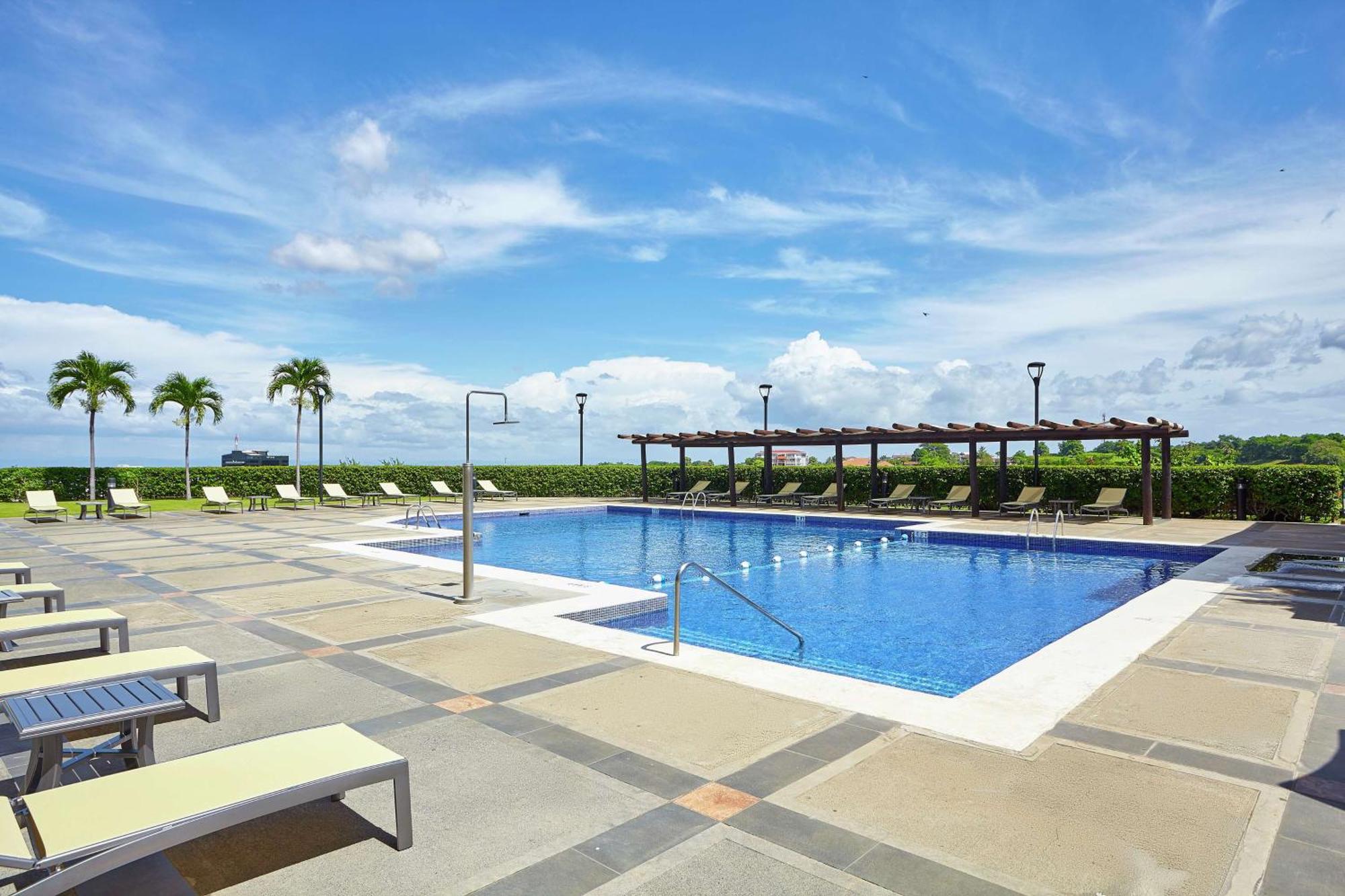 Hilton Doubletree By Hilton Managua Hotel Екстериор снимка