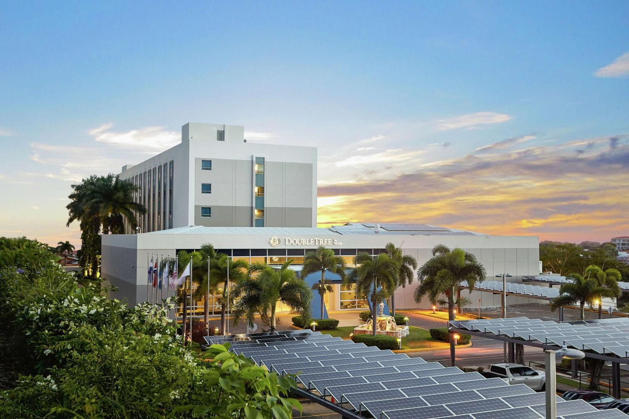 Hilton Doubletree By Hilton Managua Hotel Екстериор снимка