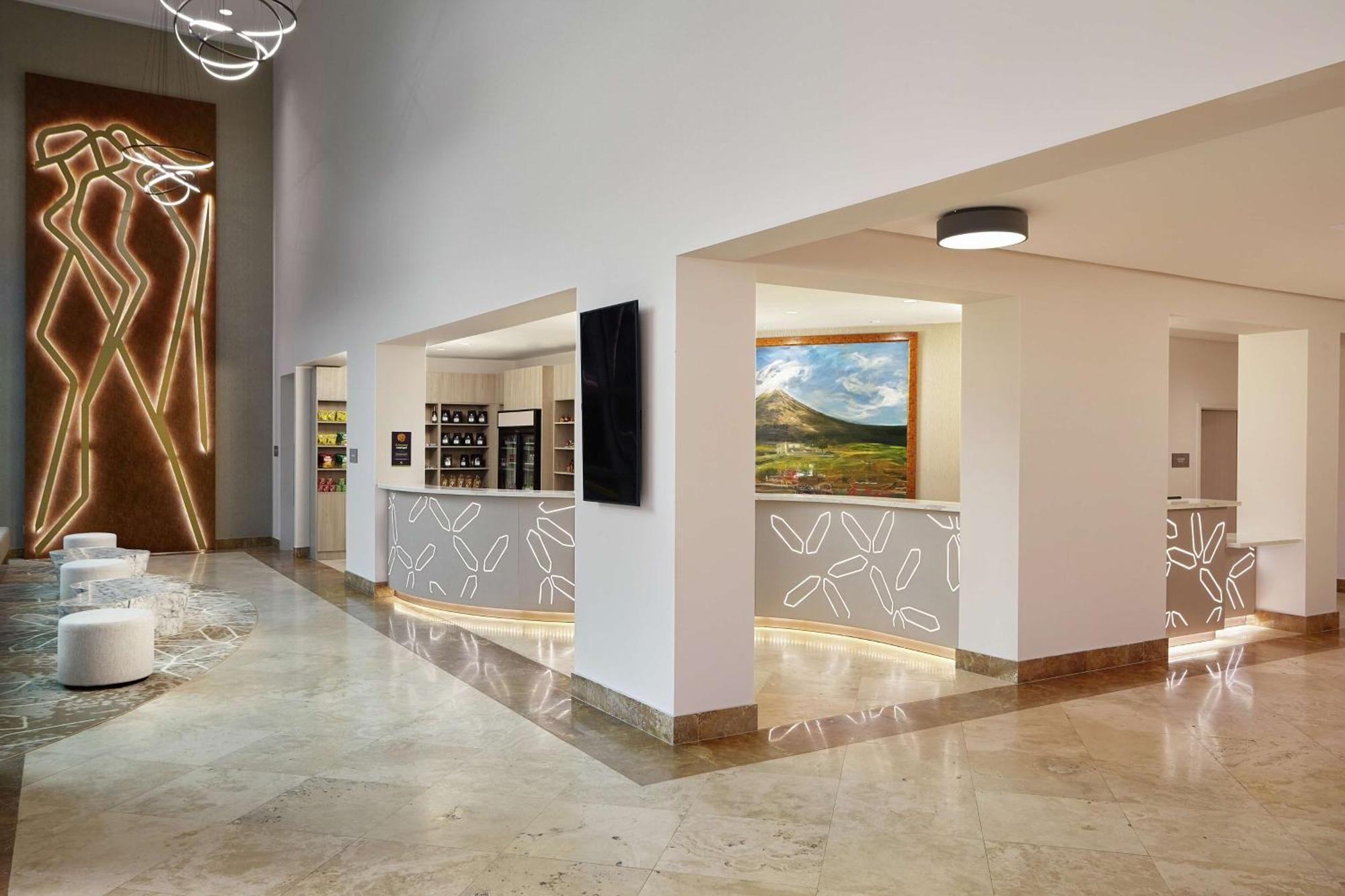 Hilton Doubletree By Hilton Managua Hotel Екстериор снимка
